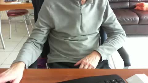 didonc from france..... online show from February 16, 2026, 9:49 am