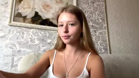 Snapshot of diedrabogan chatting on February 15, 2026, 7:51 am Mia 18 . online show from February 15, 2026, 7:51 am