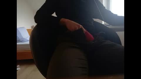 Snapshot of diegoh0t69 chatting on January 1, 2025, 2:20 pm DiegoHot online show from January 1, 2025, 2:20 pm