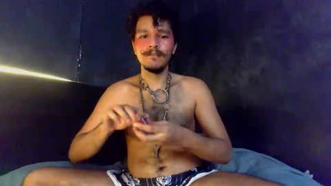 Snapshot of diemond_latinx98 chatting on February 22, 2026, 1:31 pm diemond_latinx98 online show from February 22, 2026, 1:31 pm