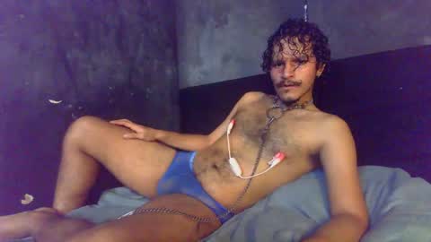 diemond_latinx98 online show from May 31, 2026, 2:24 pm