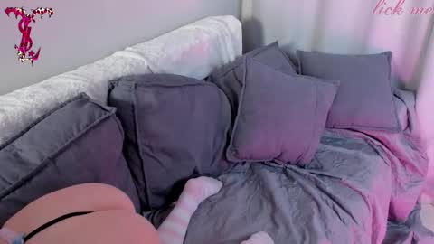 digitalhoe online show from March 9, 2026, 7:40 pm