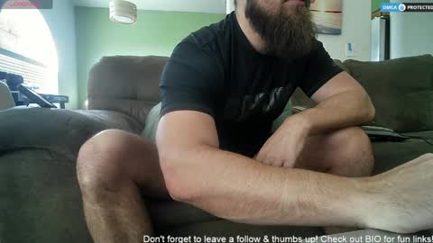 Daddy online show from April 2, 2026, 4:04 pm