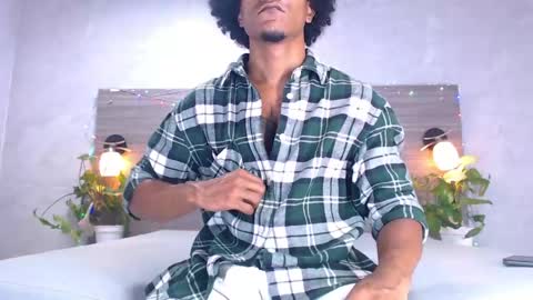 dilan_hall online show from May 15, 2026, 11:12 pm