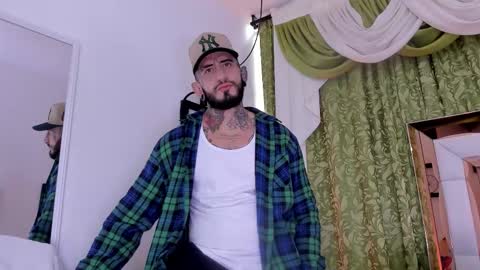 dilan_scootk_ online show from January 12, 2026, 7:30 pm