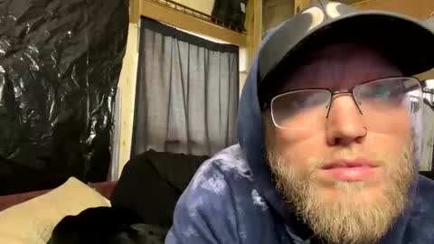 Snapshot of dilf_96 chatting on January 8, 2026, 8:44 pm Daddy online show from January 8, 2026, 8:44 pm