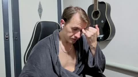 Dimetriusen online show from January 24, 2025, 4:17 pm