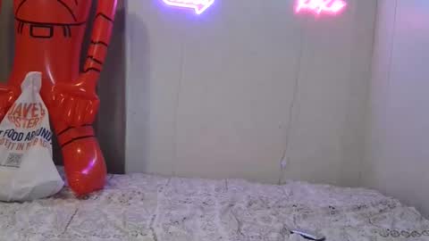 Sofie online show from February 20, 2026, 3:25 am