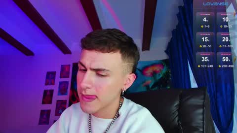 Julian Independent Model online show from March 1, 2025, 10:42 pm