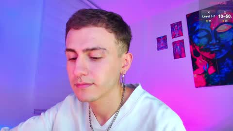 Julian Independent Model online show from April 8, 2026, 11:59 pm