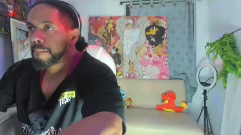 dimitry kyle mucle online show from November 14, 2025, 2:43 am