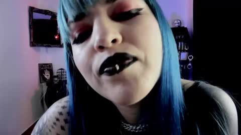 dimmuanddarkness online show from November 22, 2025, 5:34 pm