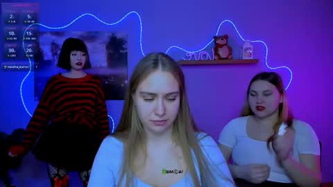 dina_bloom online show from February 28, 2026, 8:10 pm