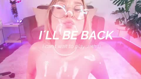 Snapshot of dina_ride chatting on December 22, 2024, 3:33 pm online show from December 22, 2024, 3:33 pm