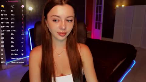 dinacandy online show from September 9, 2025, 5:29 am