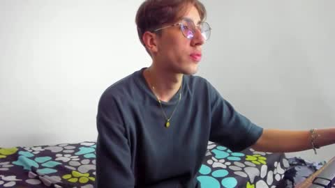 Dio online show from December 4, 2025, 3:21 pm