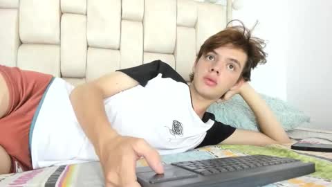 apollo online show from November 21, 2025, 8:40 pm