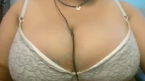 Snapshot of dipa2345 chatting on September 18, 2025, 5:31 am dipa2345 online show from September 18, 2025, 5:31 am