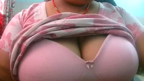 dipa2345 online show from November 13, 2025, 5:50 am