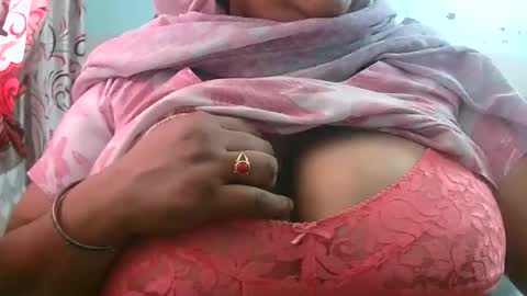 Snapshot of dipa2345569393 chatting on February 7, 2026, 4:27 am dipa2345569393 online show from February 7, 2026, 4:27 am