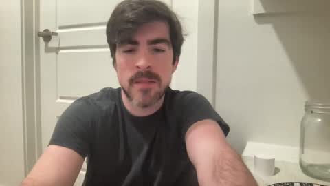 B online show from October 29, 2025, 1:41 am