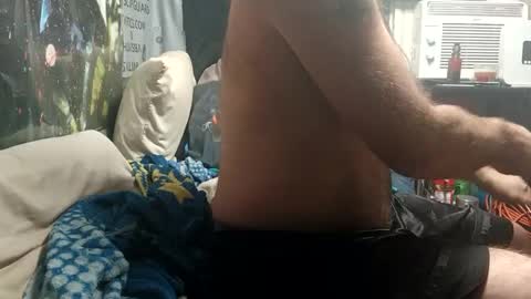 Snapshot of dirtmcgirt82 chatting on February 10, 2025, 4:19 am dirtmcgirt82 online show from February 10, 2025, 4:19 am