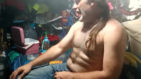 Snapshot of dirtmcgirt82 chatting on February 19, 2025, 6:00 am dirtmcgirt82 online show from February 19, 2025, 6:00 am