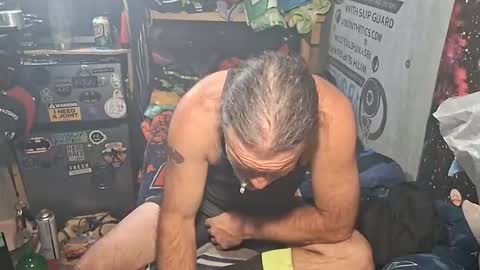 Snapshot of dirtmcgirt82 chatting on February 14, 2026, 8:22 am dirtmcgirt82 online show from February 14, 2026, 8:22 am