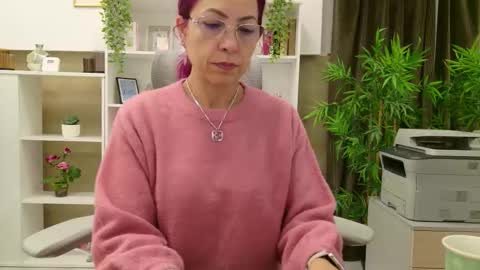 dirty_mature online show from November 29, 2025, 7:00 am