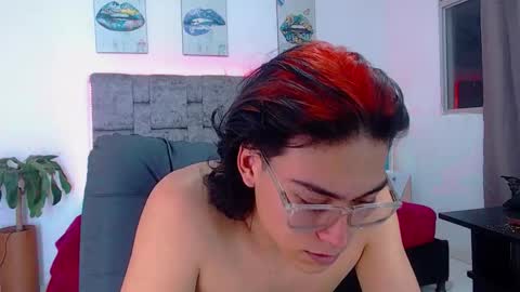 dirty model online show from September 21, 2025, 6:15 am