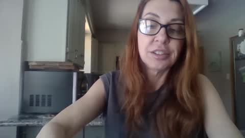 Snapshot of dirtydaisylou chatting on January 22, 2025, 7:34 pm Daisy online show from January 22, 2025, 7:34 pm