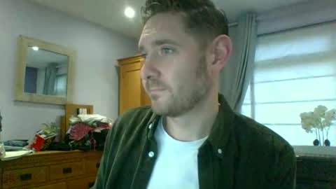 Snapshot of dirtylondon729 chatting on January 12, 2026, 1:38 pm Exhibitionist Ben online show from January 12, 2026, 1:38 pm