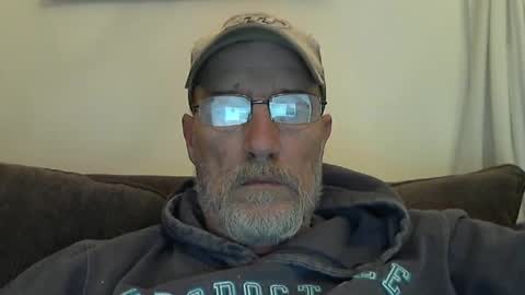 Snapshot of dirtynastyoldman chatting on March 6, 2025, 12:52 pm dirtynastyoldman online show from March 6, 2025, 12:52 pm