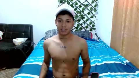 Snapshot of dirtyslimlatin chatting on April 29, 2026, 5:17 pm dirtyslimlatin online show from April 29, 2026, 5:17 pm