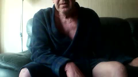 Snapshot of discovery63 chatting on April 25, 2026, 9:45 am discovery63 online show from April 25, 2026, 9:45 am