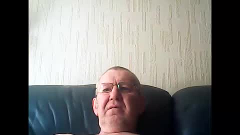 Snapshot of discovery63 chatting on May 31, 2026, 9:49 am discovery63 online show from May 31, 2026, 9:49 am