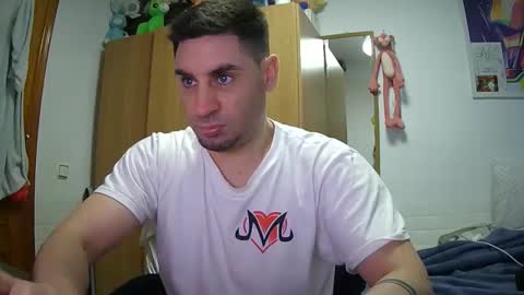 Snapshot of diselobienclaro chatting on December 18, 2025, 10:27 pm diselobienclaro online show from December 18, 2025, 10:27 pm