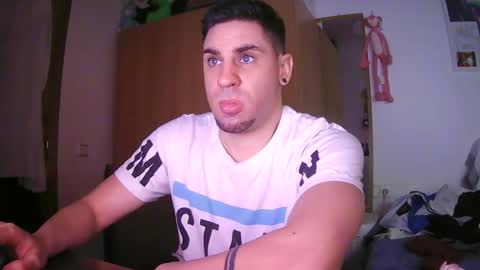 Snapshot of diselobienclaro chatting on December 19, 2025, 10:39 pm diselobienclaro online show from December 19, 2025, 10:39 pm