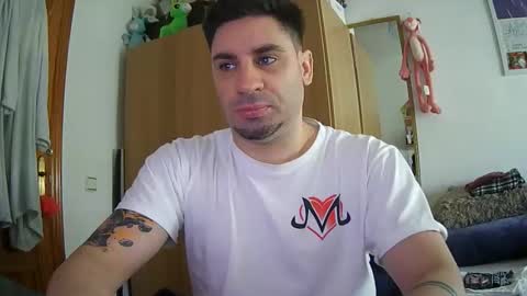 Snapshot of diselobienclaro chatting on February 26, 2026, 2:16 pm diselobienclaro online show from February 26, 2026, 2:16 pm