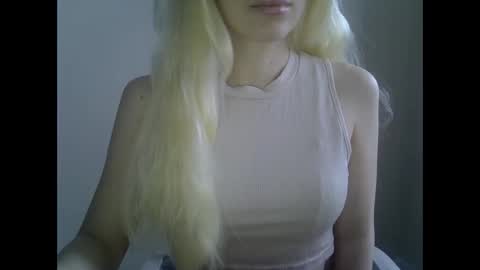 DitaMilton online show from January 10, 2026, 12:07 pm