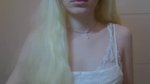 Snapshot of ditamilton chatting on February 2, 2026, 7:34 pm DitaMilton online show from February 2, 2026, 7:34 pm