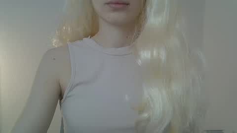 Snapshot of ditamilton chatting on February 12, 2026, 9:26 am DitaMilton online show from February 12, 2026, 9:26 am