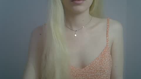 Snapshot of ditamilton chatting on February 20, 2026, 10:05 am DitaMilton online show from February 20, 2026, 10:05 am