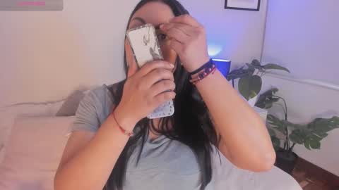 Lizz online show from December 16, 2025, 12:32 pm