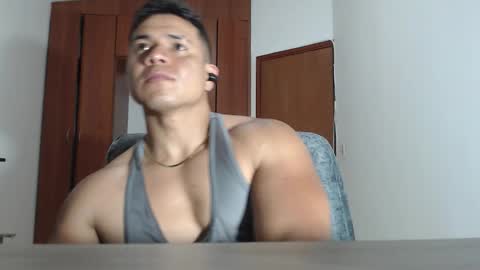 Diva Mancini online show from December 4, 2025, 1:59 am