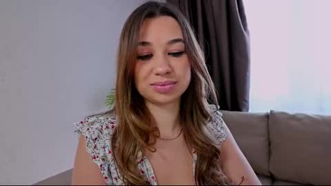 Tia online show from February 23, 2025, 5:34 am