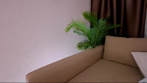 Tia online show from March 1, 2025, 4:54 pm