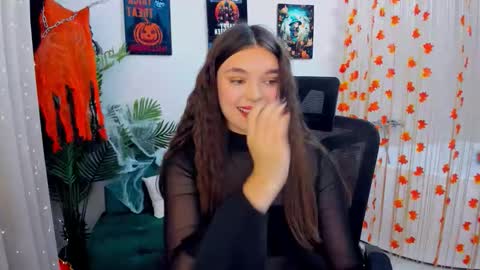 Snapshot of divineamour chatting on October 10, 2025, 12:59 pm Hannah online show from October 10, 2025, 12:59 pm