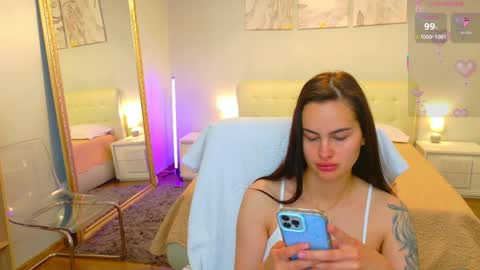 Snapshot of divineluxe chatting on May 22, 2026, 3:46 am Ivory Blue. online show from May 22, 2026, 3:46 am