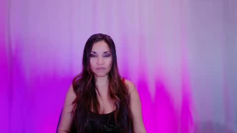 Snapshot of divinelynn chatting on February 2, 2025, 3:17 pm DivineLynn online show from February 2, 2025, 3:17 pm